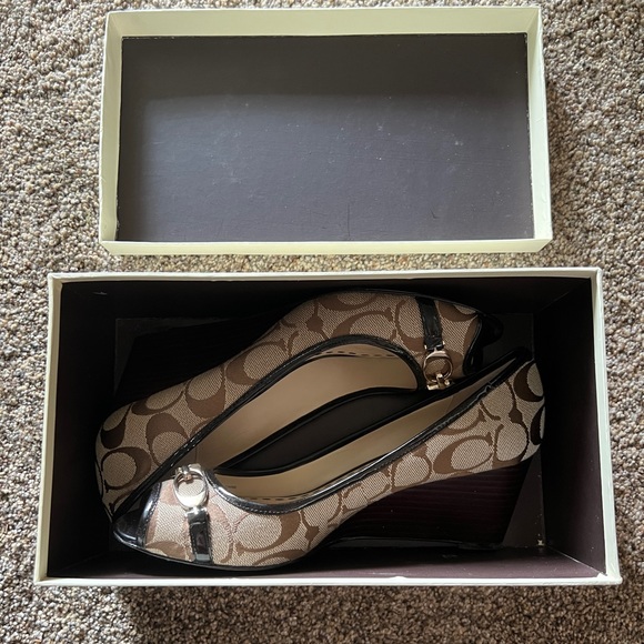 Coach 12CM Wedge Sig C Patent Leather - Picture 1 of 6